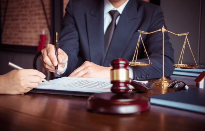 Услуги адвоката – 5 признаков настоящего профессионала