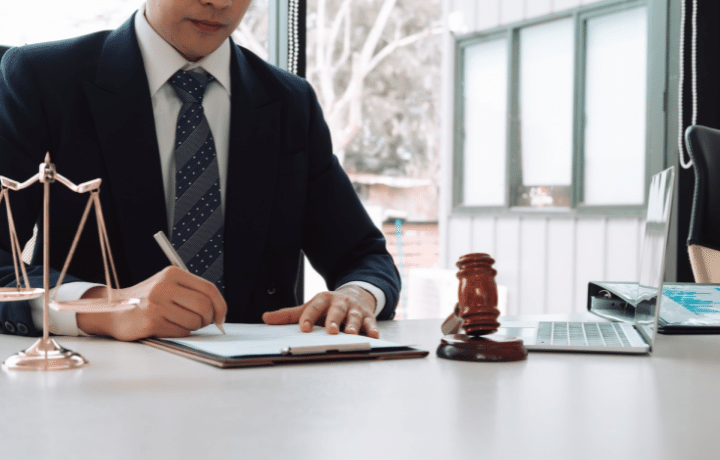 Услуги адвоката – 5 признаков настоящего профессионала
